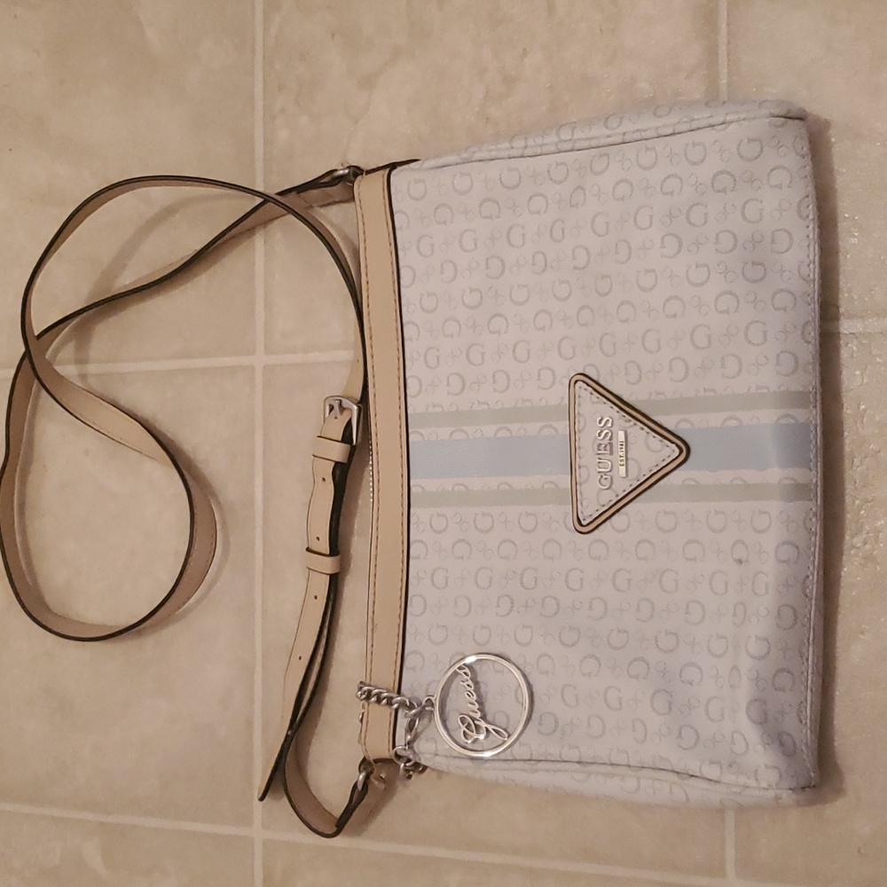 Stylish Guess Messenger Bag!